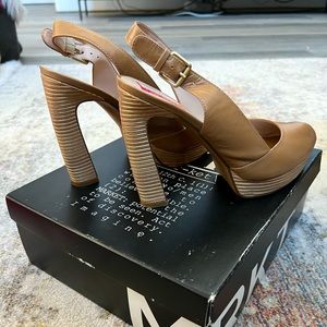 Nude pump, great for every day wear